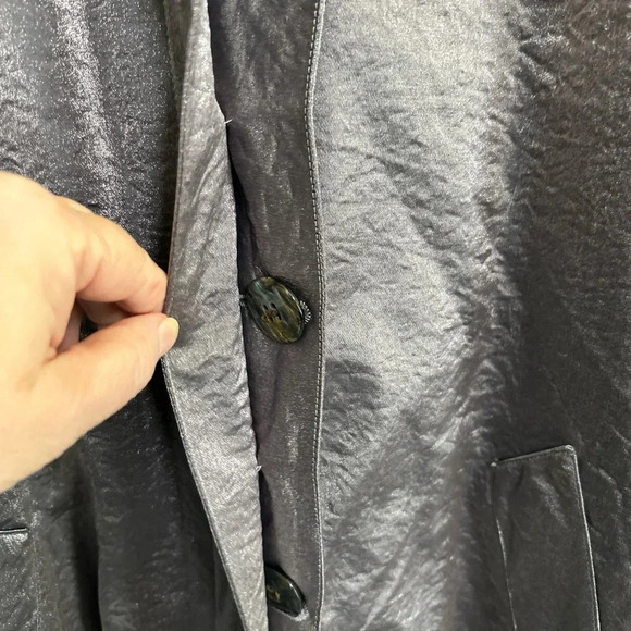 Vintage Jones New York Women’s Size 6 Silver Metallic Button Trench Coat Pockets - Picture 6 of 13